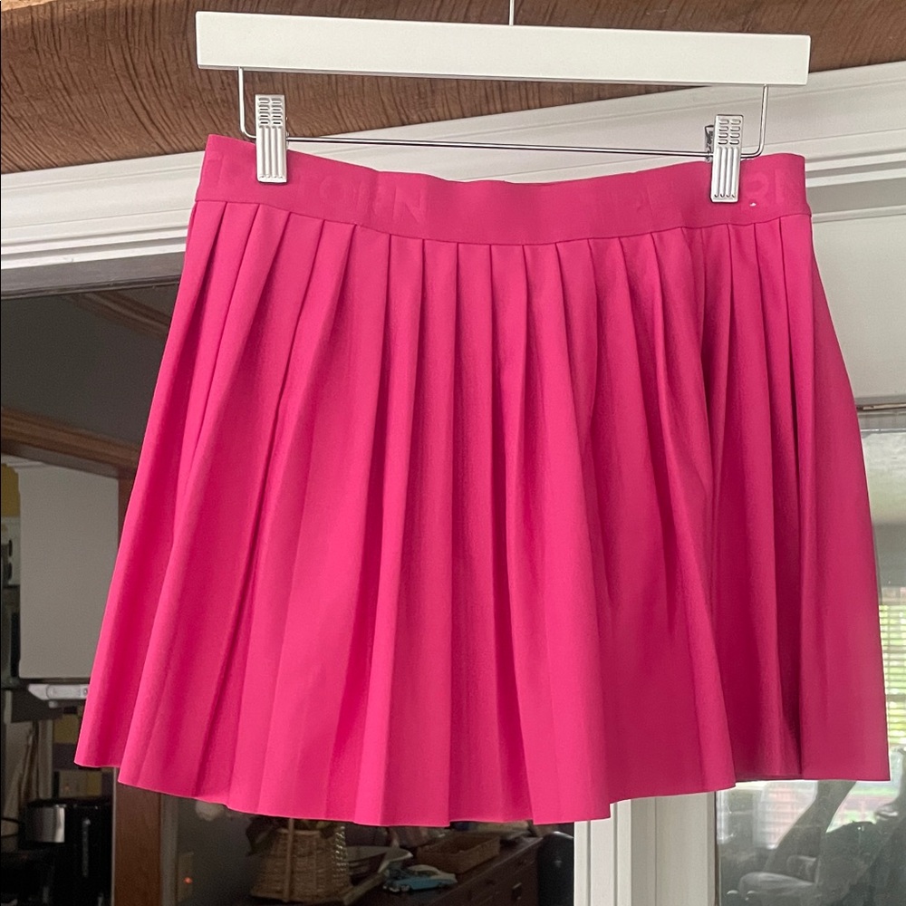 Tretorn pleated skort.